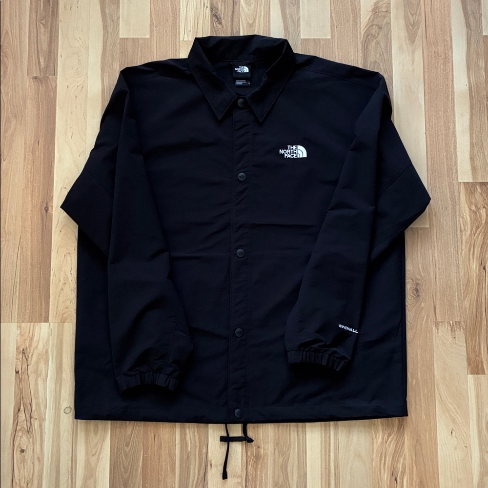 The North Face Easy Wind Coaches Jacket NWOT